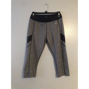 Activewear capris